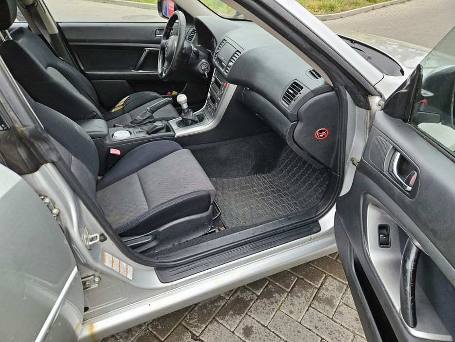 Subaru Outback 2004 рік 2.0 бензин 4×4 для військових в Україні