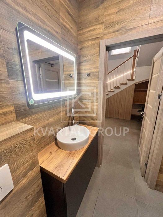 Дуплекс з авторським ремонтом біля парку Щасливий 122м2