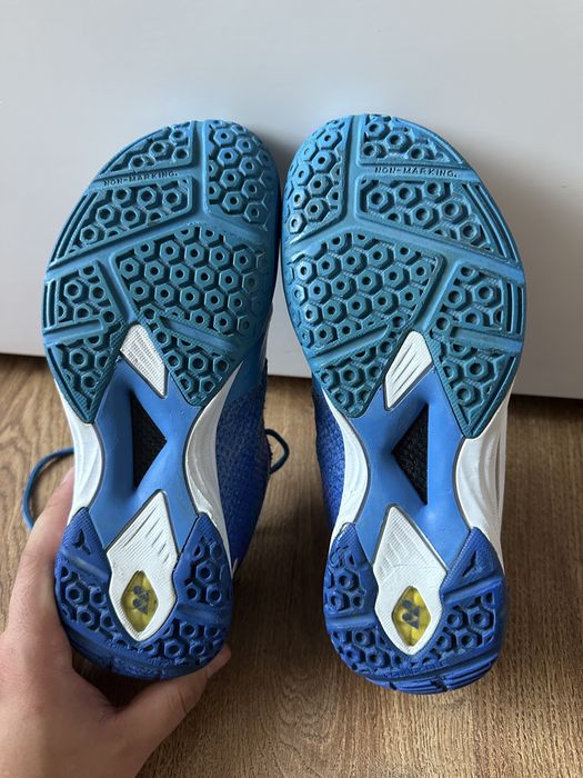 Кросівки Yonex Aerus 3