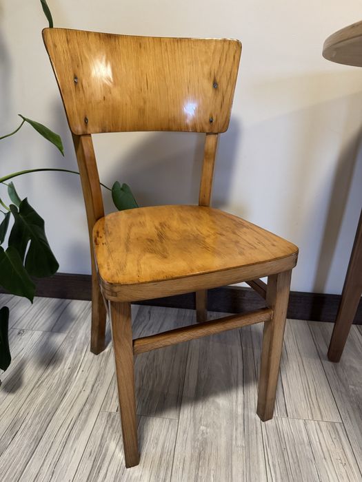 Krzesło vintage drewniane PRL po renowacji