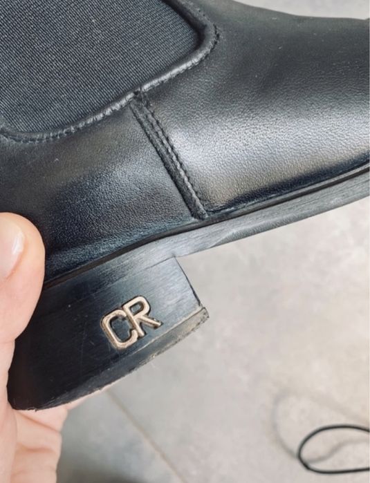 Carinii buty skórzane sztybety ze rozmiar 36 czarne botki