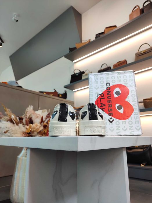 Кеди Converse x Comme Des Garcons Play Black Multi Hearts Low Top Wh