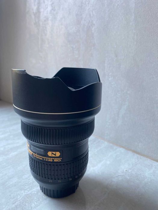 Nikon 14-24 mm, f/2.8