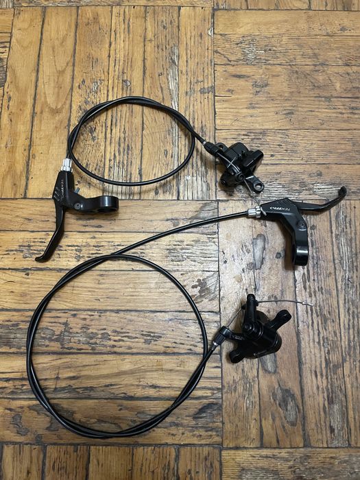 Много акссесуаров Дисковые тормоза, спидометр, подножки на велосипед ...