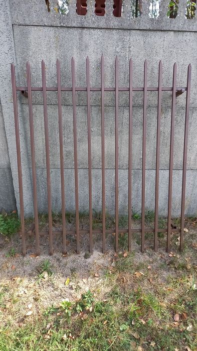 Krata stalowa na okno 140x120.