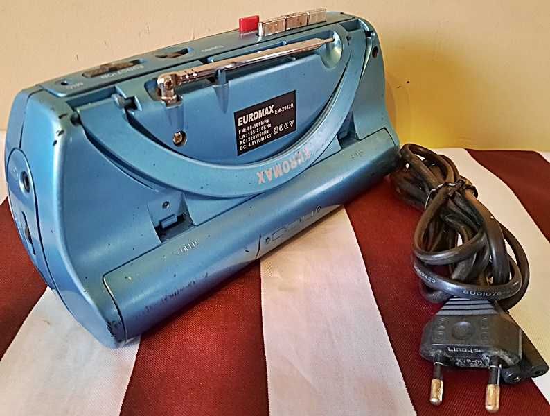 Radiomagnetofon Euromax EM-2942B - "mały jamnik" uszkodzony