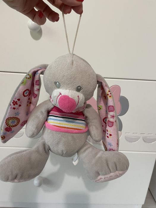 Słodki miś - grzechotka dla maluszka