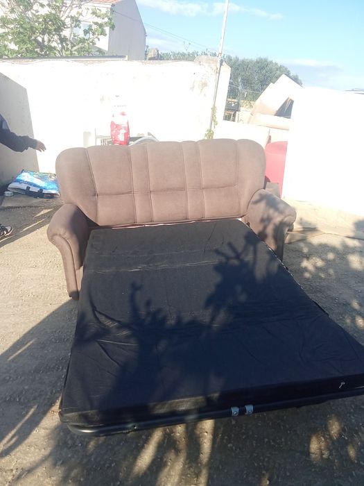 Sofá cama em bom estado