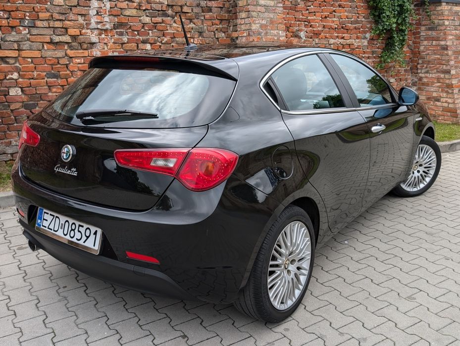 Alfa Romeo Giulietta 1.4 Turbo * Nawigacja * Mały Przebieg * Śliczna