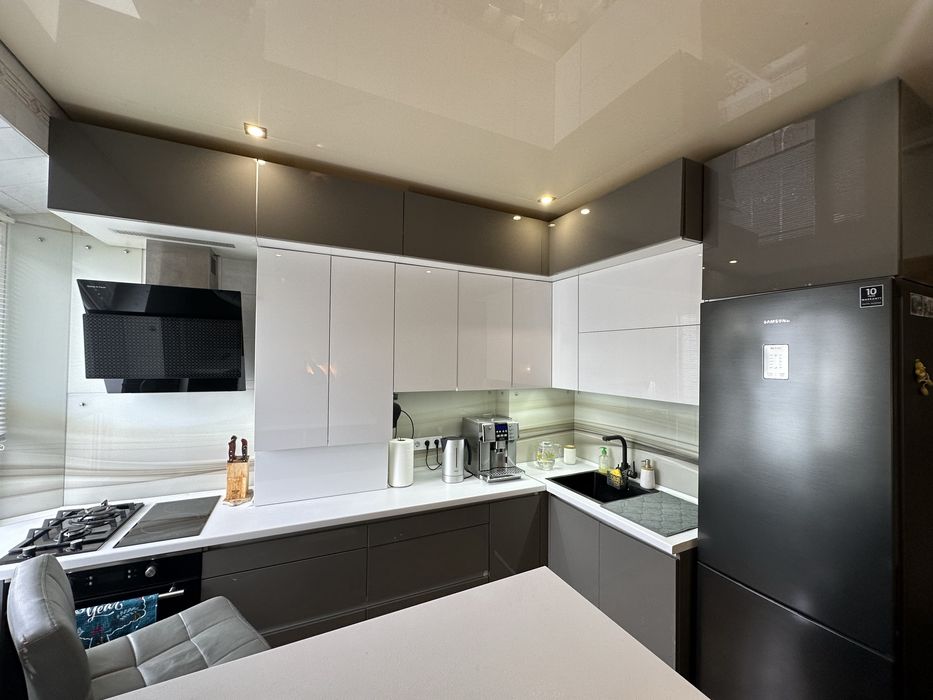 Продаж 4х кімн.квартиру вул.Соборна (район ТЦ МЕГА)