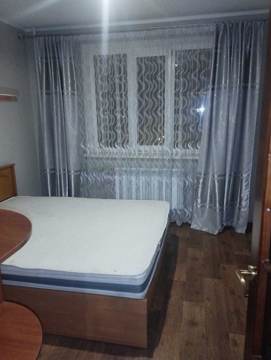 Продам 4-к.квартиру, микрорайон Горизонт