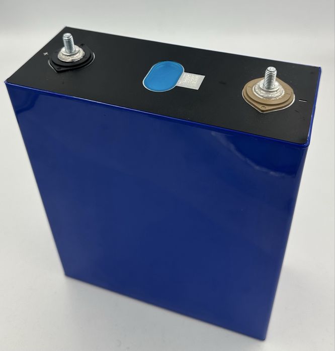 Акумулятор LiFePO4  EVE LF304  304 Ah - 3.2V Литий железо фосфат