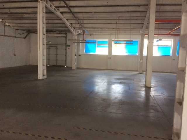 Sprzedam halę magazynowo- produkcyjną 1500m w Międzyrzecz