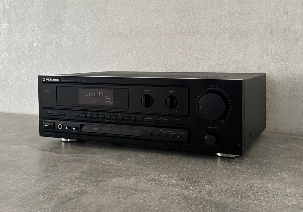 Ресивер Pioneer SX-202R Японія (2 × 65 Вт / 8 Ом / фонокоректор)