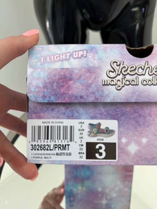 Детские мигающие тематические босоножки на липучках Skechers 32/33/35/37р