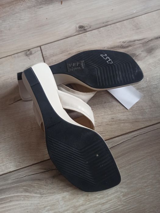 Klapki okazja! sandałki Vagabond skóra nowe rozm 41 wygodne leciutkie