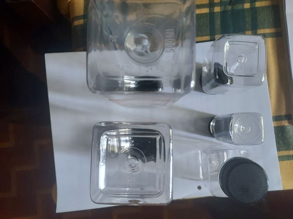 Garrafas para sumos. Leite. Café. REUTILIZÁVEIS  15 euros 5 unidades.