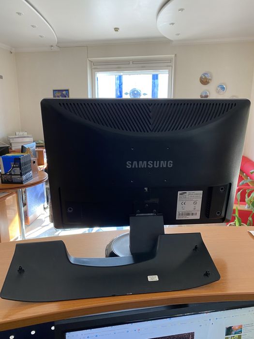 Продаються компютерні монітори Samsung 19,20 дюймів