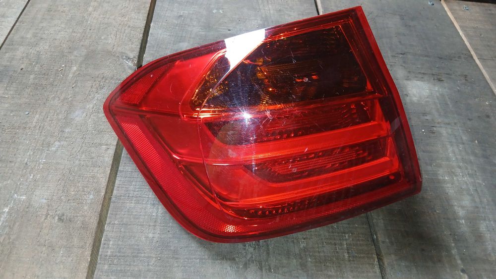 Farolim BMW F30 de 2012
