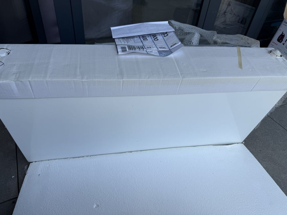 Sprzedam grzejnik Stelrad Planar / Design Flatfront (typ 33, 900x400 mm)