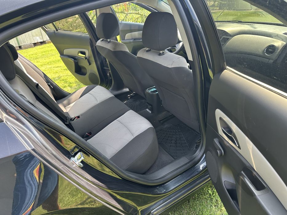 Chevrolet Cruze 1.6b 124km 2012 klima maly przebieg 170tys opł 07.2026