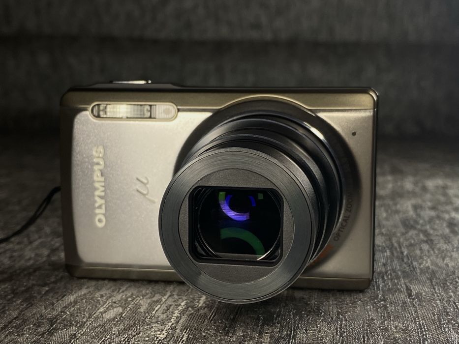 Olympus Mju/Stylus 9010 HyperCrystal View