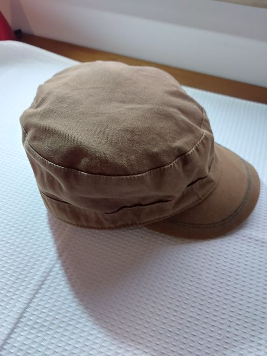 Boné da Deeply - Cor Caqui - Tam° 58.