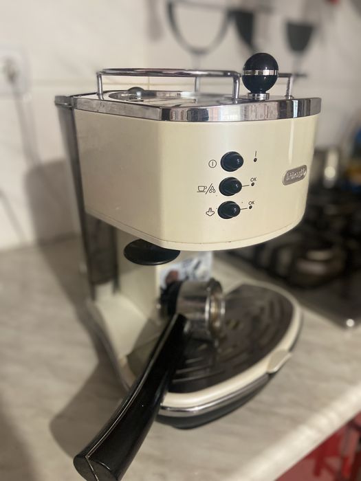 Кофемашина Delonghi