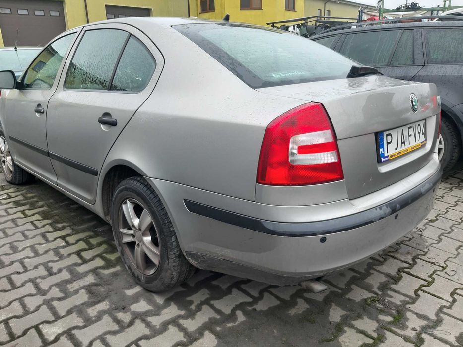 SKODA OCTAVIA II LF8H klapa maska lampa błotnik drzwi zderzak części
