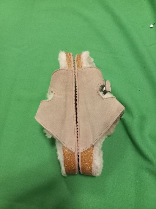 Шлёпанцы слайдеры из меха и замши John Lewis birkenstock