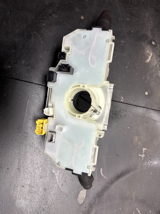 Pająk przełacznik taśma Renault Master 4 Multifunkcja 2021r Jak Nowa