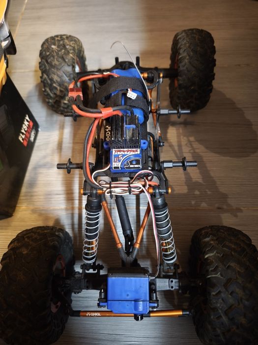 AXIAL AX 10 Scorpion
