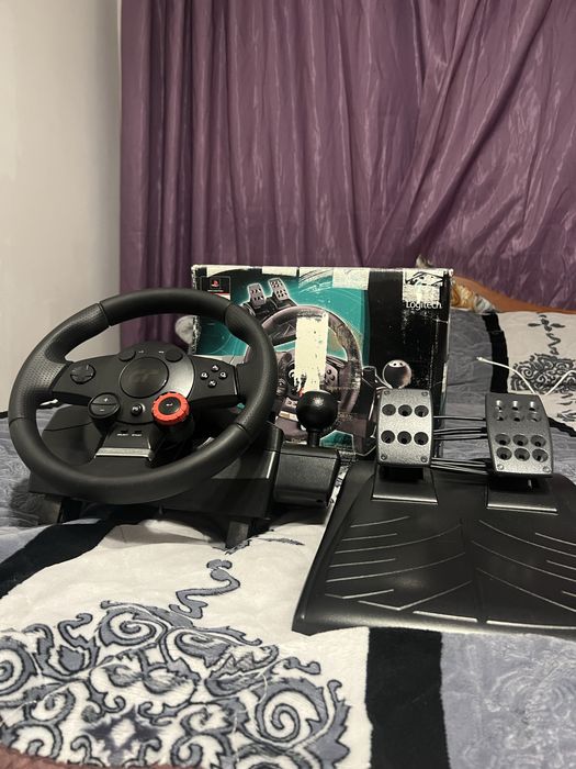 Ігровий кермо Logitech Driving Force GT (900 градусів, Force Feedback)