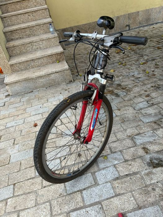 Bicicleta btt em aluminio