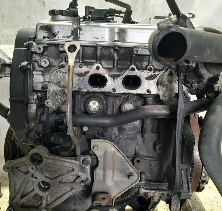 Motor completo MITSUBISHI Carisma Hatchback (DA_)