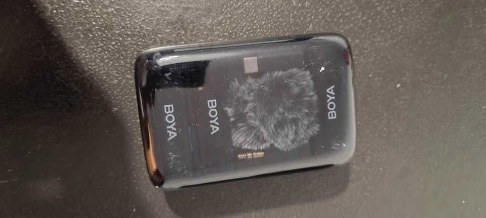 Sistema de Microfone Sem Fio de Lapela BOYA Boyalink