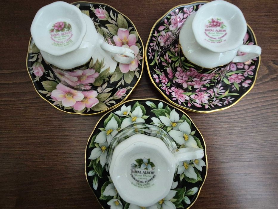 Conjunto de 7 Chávenas diversas Royal Albert e 1 Rococo