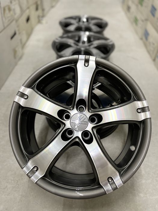 99 НОВЫЕ литые итальянские диски Fondmetal S.7500 5/100 r17