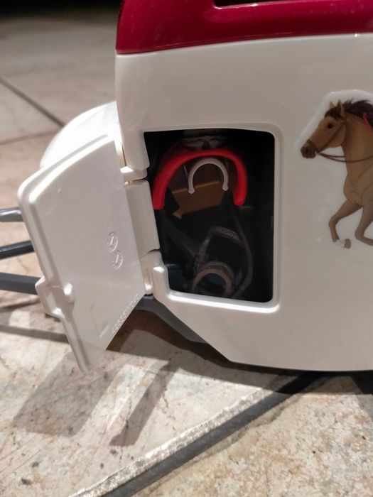 Samochód z przyczepą Schleich