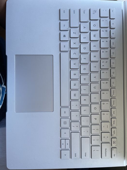 Surface Book 2 | 13.5" só hoje