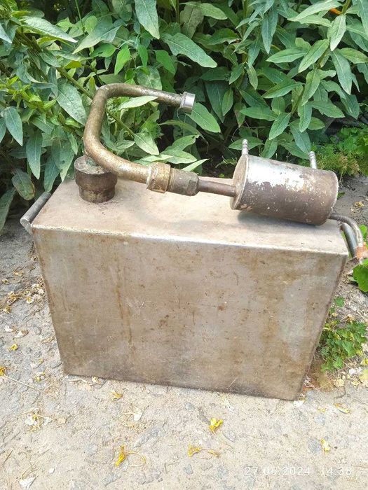 Продаю дистилятор с баком, нержавейка.