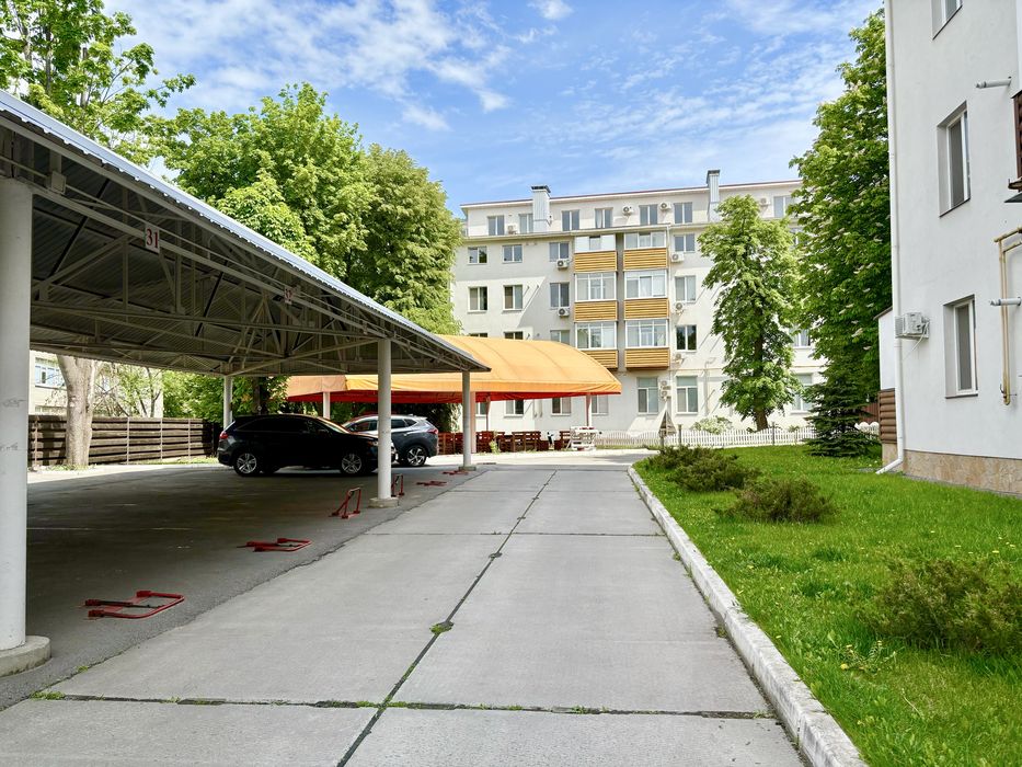 {19}Квартира посуточно подобово автономне опалення метро 23 августа