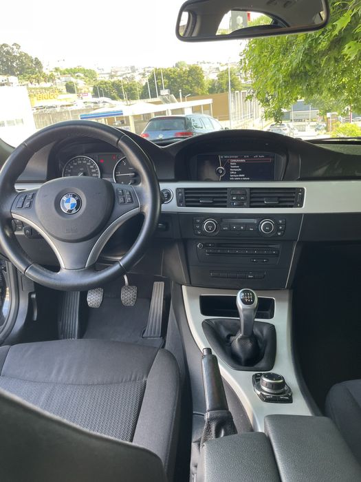 BMW  318d