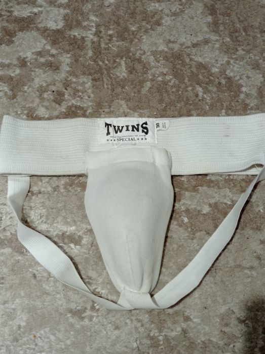 Защита для паха в хорошем состоянии