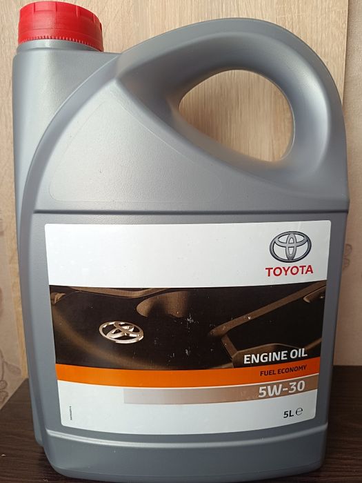 Моторна олива TOYOTA 5W30