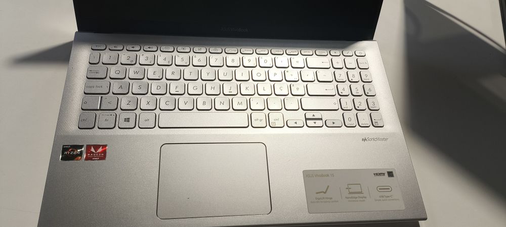 PC  ASUS vivobook 15