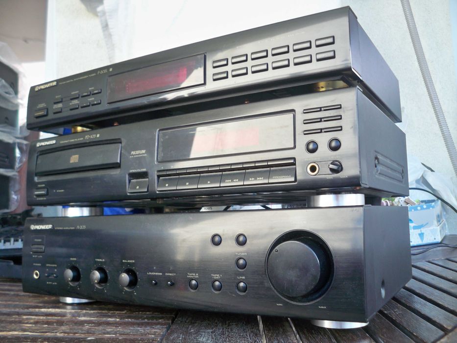wieża Pioneer wzmacniacz A-203 odtwarzacz CD PD-103 tuner F-202