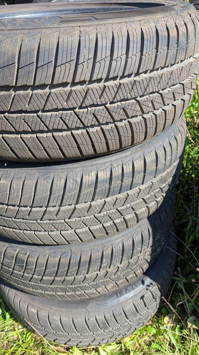 Komplet nowych opon zimowych Barum Polaris 205/55/17