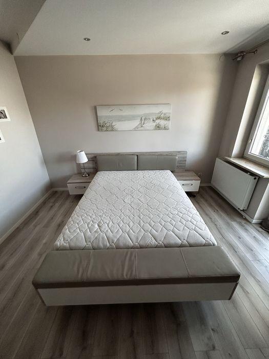 Łóżko (sama rama)