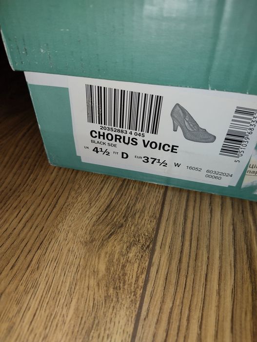 Нубукові туфлі Clarks
